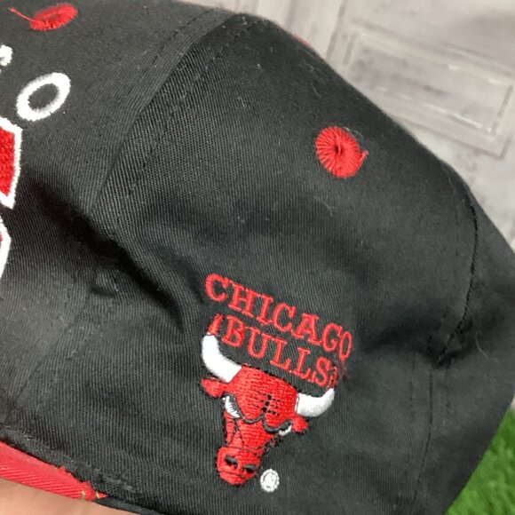 Vintage 90s Chicago Bulls Snapback Cap Hat - Picture 4 of 9